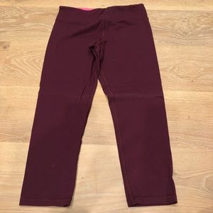 American Eagle Burgundy Cropped Pants
